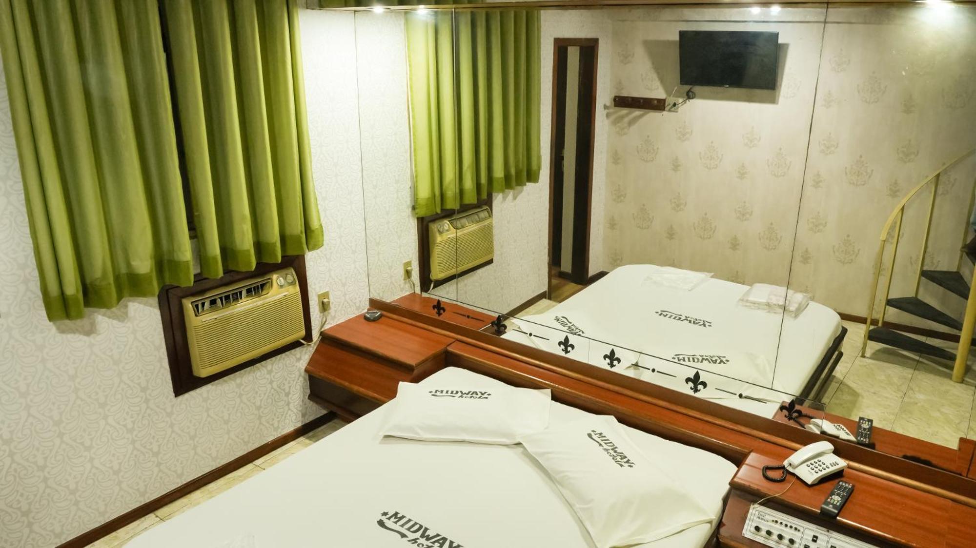 Hotel del amor Midway (adults Only) 2*
